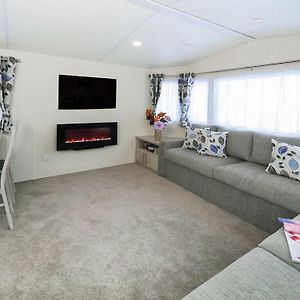 Mobile Home 3